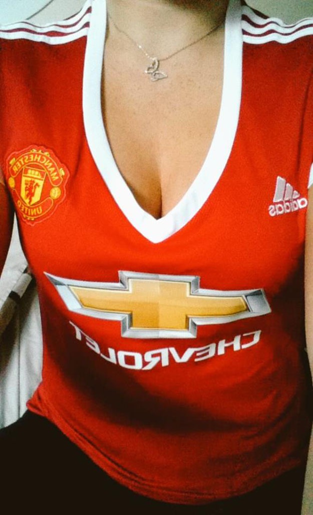 Man_Utd_womens_football_shirt.jpg